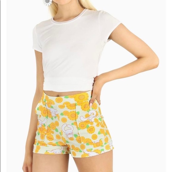 😭Searching for any BlackMilk Sanrio pieces😍 - Picture 11 of 12